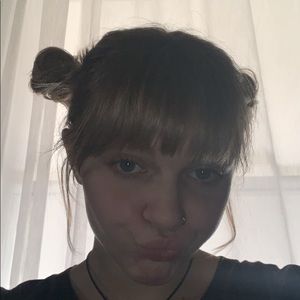 Meet your Posher, Carmen